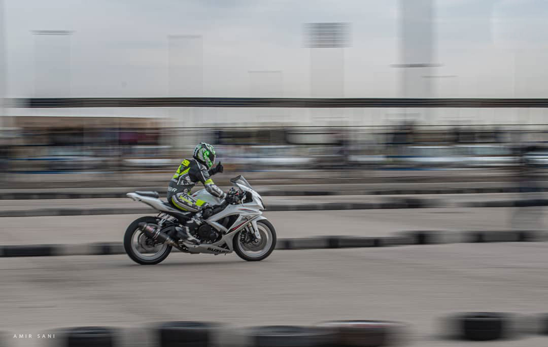 Car-&-Motorcycle9